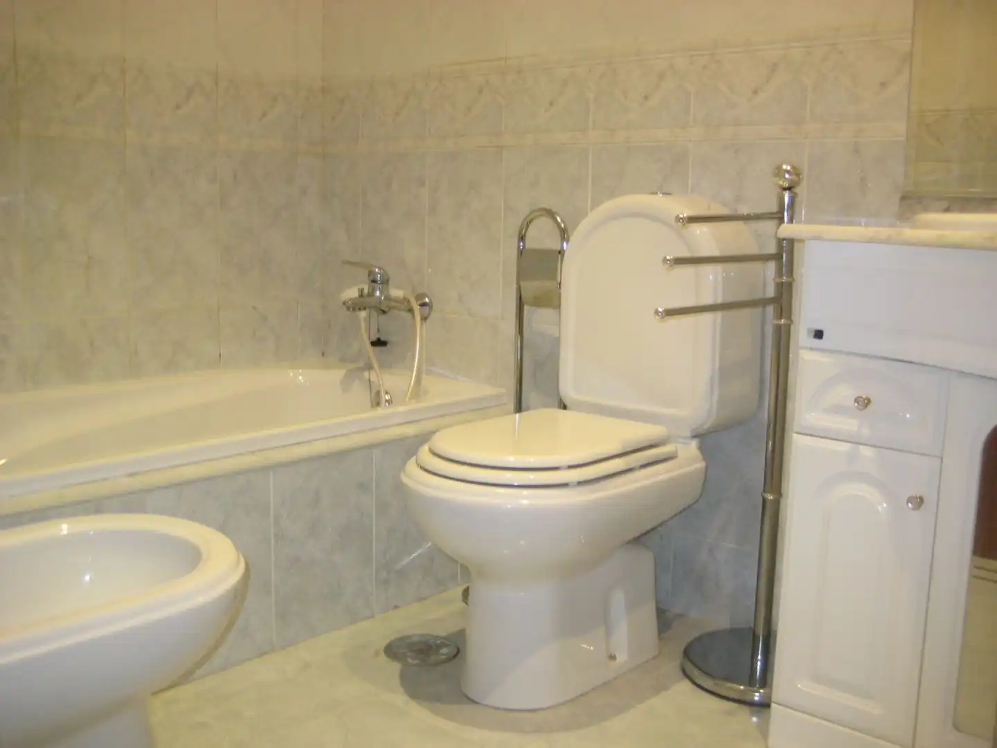 Baño de Piso en venta en Gijón  con Calefacción y Trastero