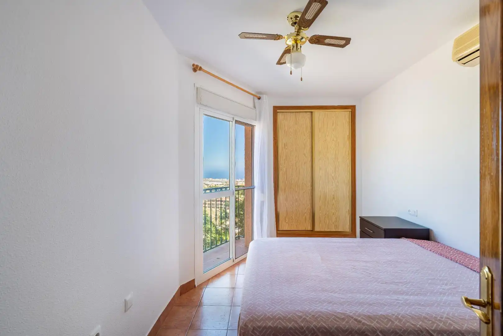 Habitación de Dúplex en venta en Vícar con Aire acondicionado, Calefacción y Jardín privado