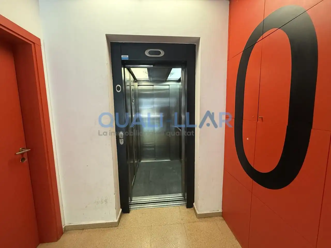 Apartamento en venta en Vilanova i la Geltrú con Calefacción, Trastero y Balcón