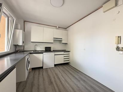 Kitchen of Flat to rent in  Madrid Capital  with Heating and Parquet flooring