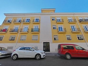 Piso con ascensor en venta en C/ Alpajes