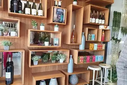 Local comercial en traspàs a Nueva Andalucía, imagen 2