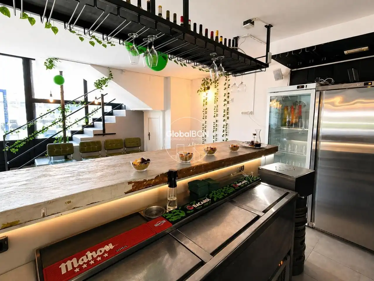 Commercial properties for transfer in Del Taulat, El Poblenou