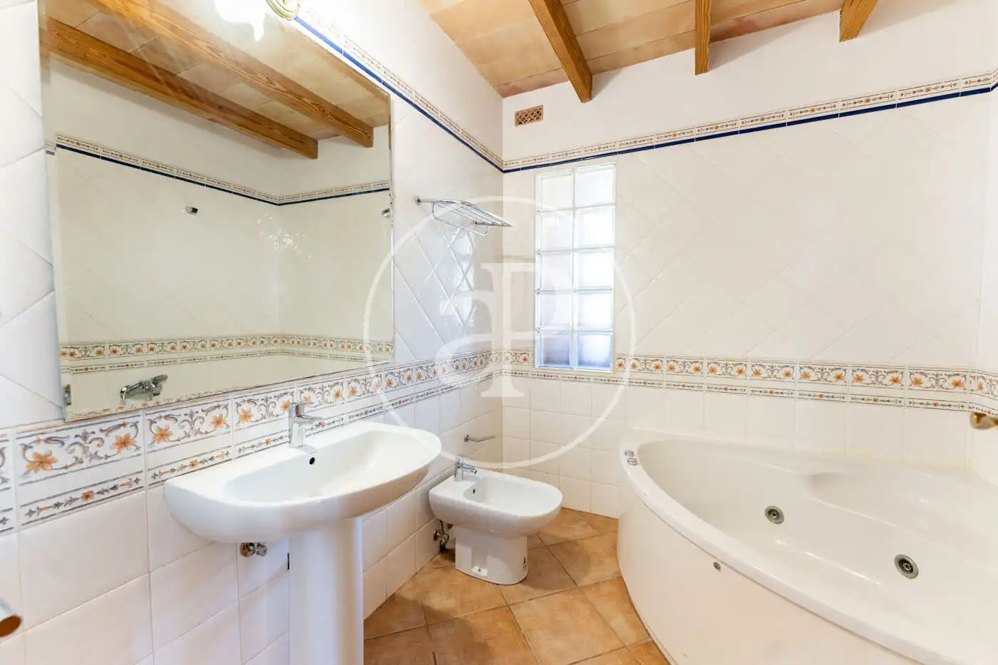 Bathroom of Houses for rent in Sencelles  with Air Conditioner, Heating and Private garden
