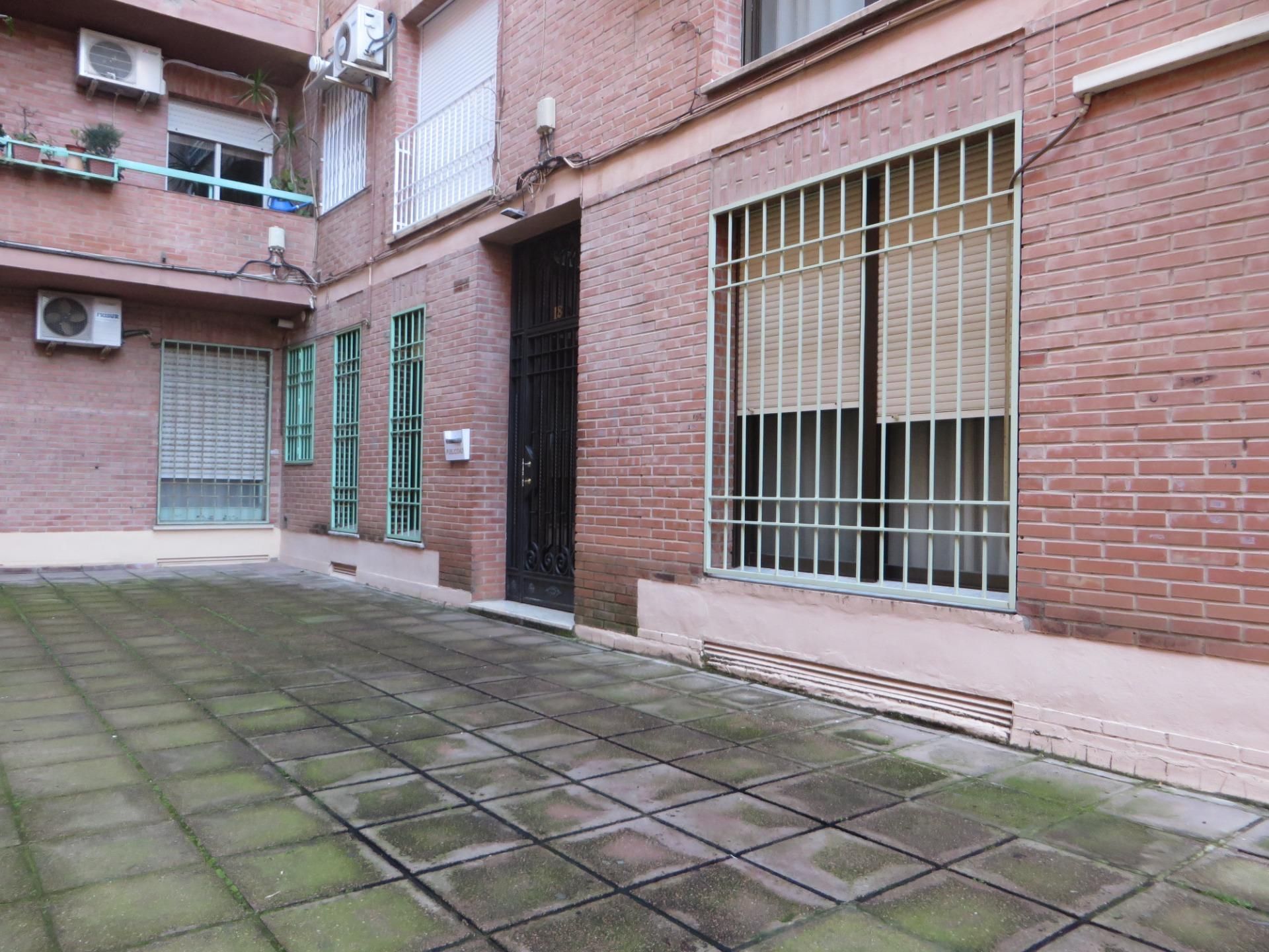Vista exterior de Planta baja en venta en  Córdoba Capital con Aire acondicionado, Calefacción y Terraza