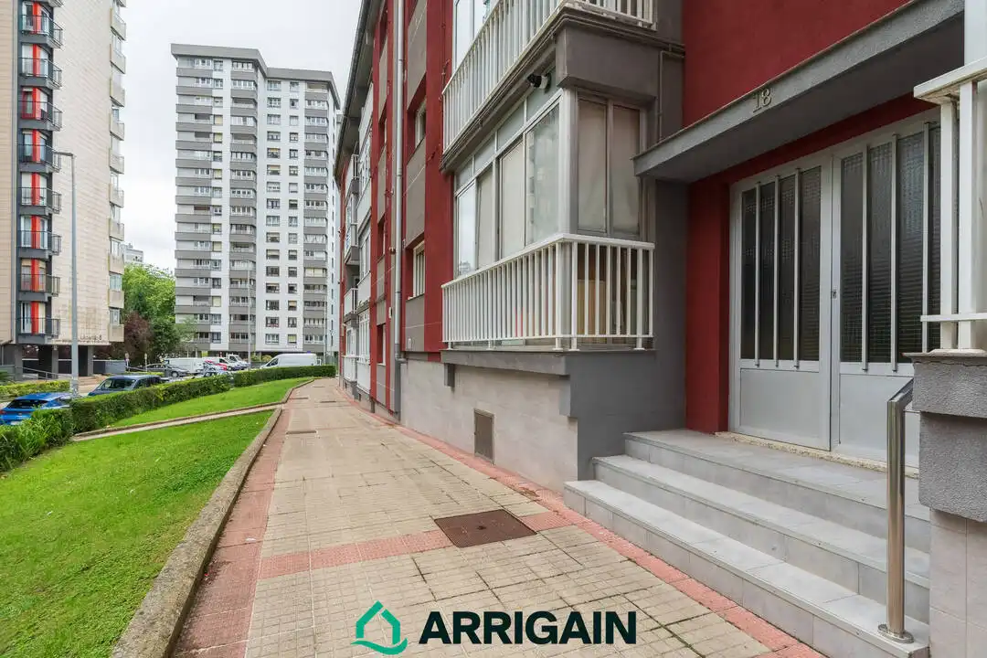 Vista exterior de Piso en venta en Donostia - San Sebastián  con Calefacción y Terraza
