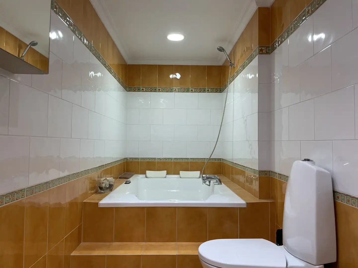 Baño de Piso de alquiler en Beniparrell con Aire acondicionado, Parquet y Terraza