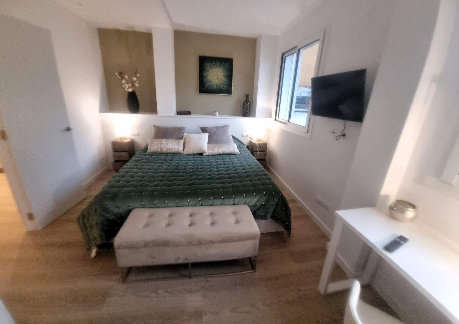 Bedroom of Flat to rent in Sitges  with Air Conditioner, Heating and Parquet flooring