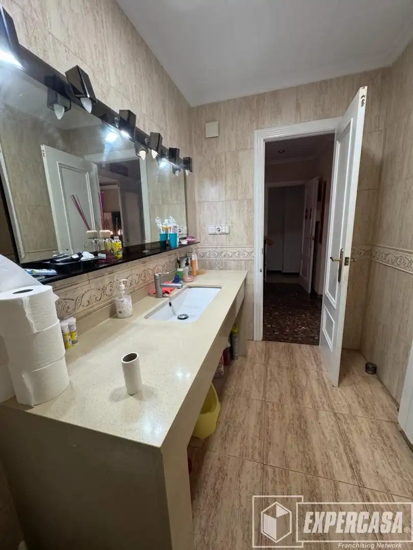Badezimmer von Country house zum Verkauf in Albal mit Klimaanlage und Terrasse