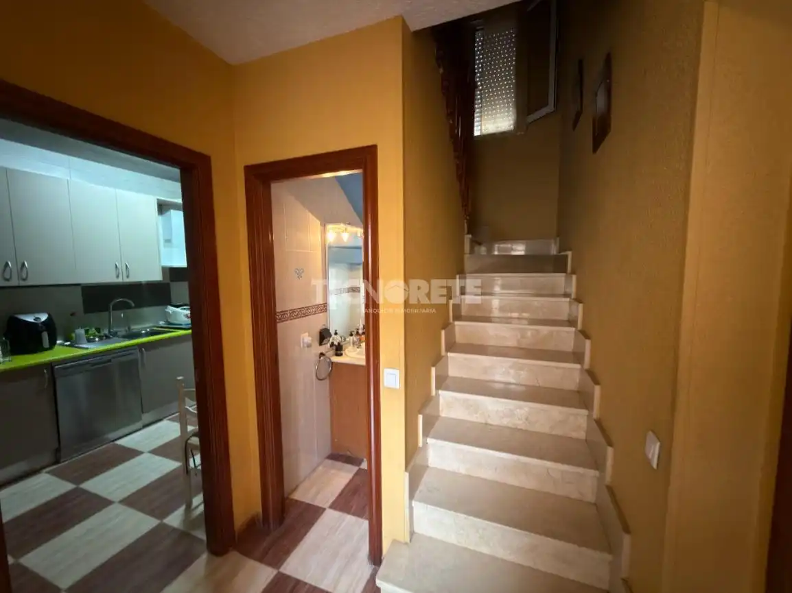 Detached homes for sale in Dosbarrios, Toledo