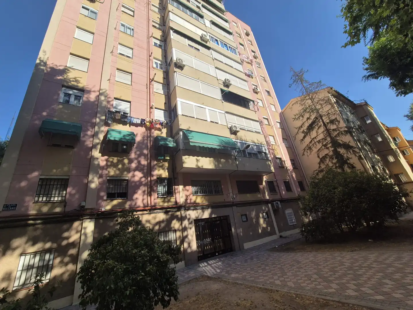 Exterior view of Flat for sale in Madrid