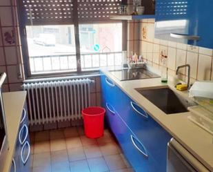 Kitchen of Flat for sale in Salamanca Capital  with Terrace and Balcony