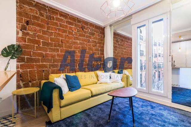 Piso en Venta en DE MONTELEÓN en Universidad - Malasaña