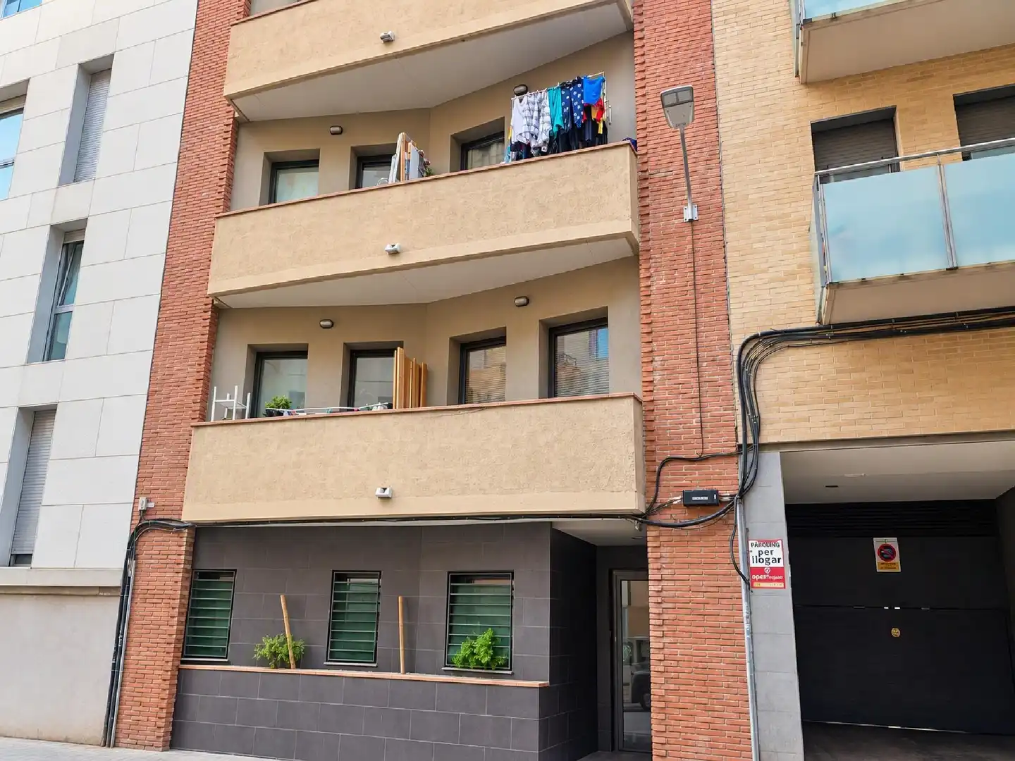 Vista exterior de Pis en venda en Centre