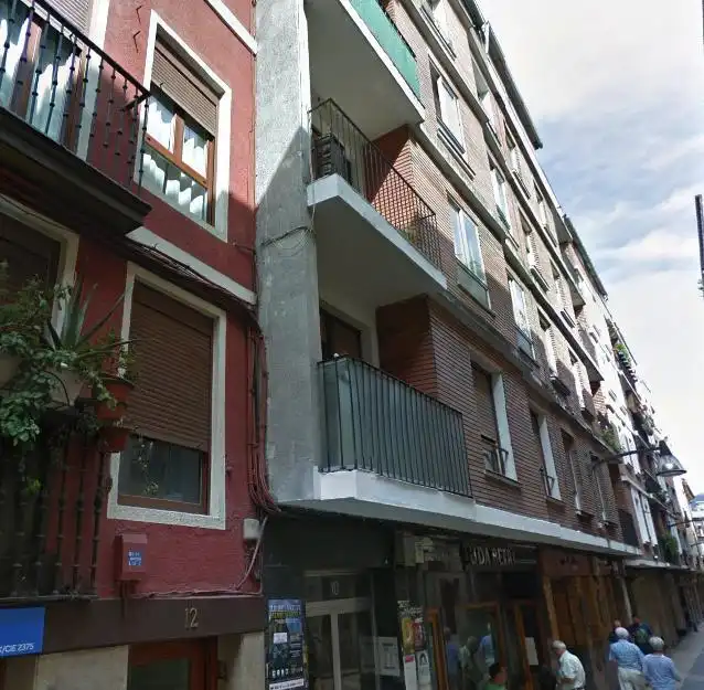 Appartamento con terrazza in vendita a Goienkalea