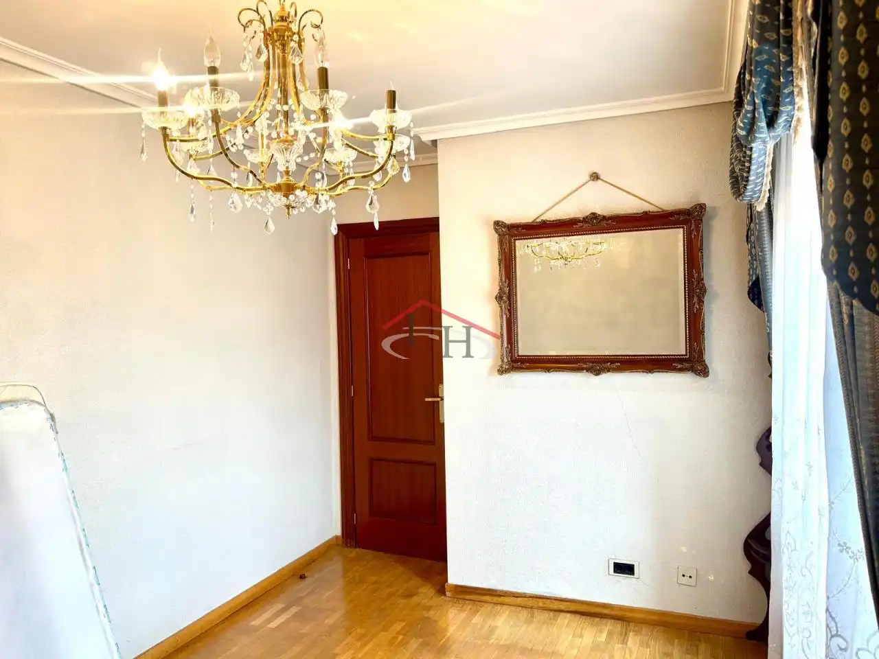 Piso en venta en León Capital  con Calefacción, Parquet y Terraza