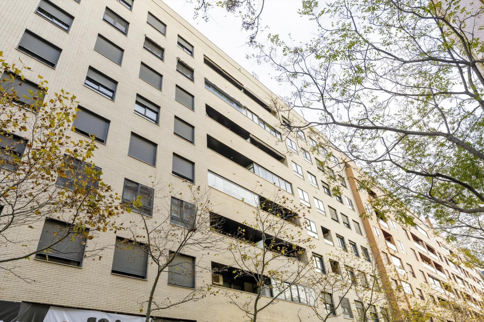 Vista exterior de Pis en venda en  Zaragoza Capital amb Terrassa i Traster