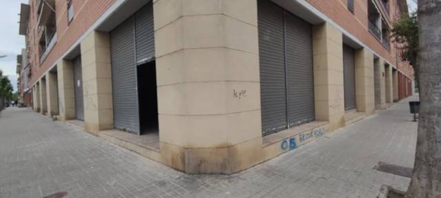 Local comercial en Alquiler en 11 DE SETEMBRE en La Llagosta
