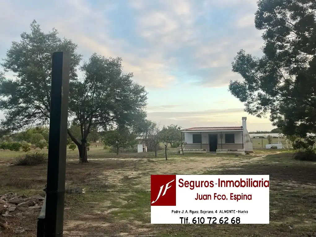 Finca rústica en venta en Almonte con Jardín privado, Terraza y Trastero