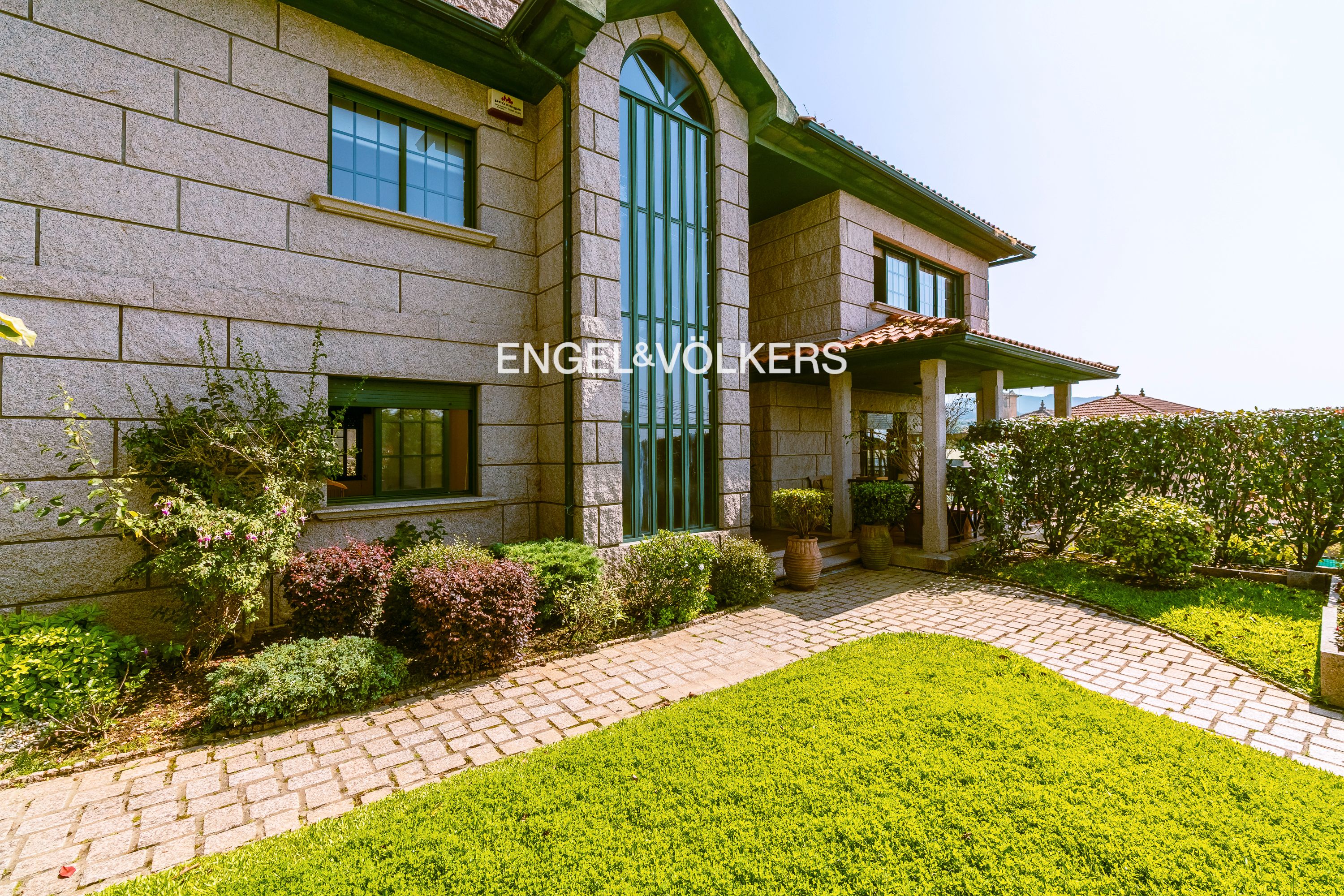 Exterior view of House or chalet for sale in Vigo   with Heating, Private garden and Parquet flooring