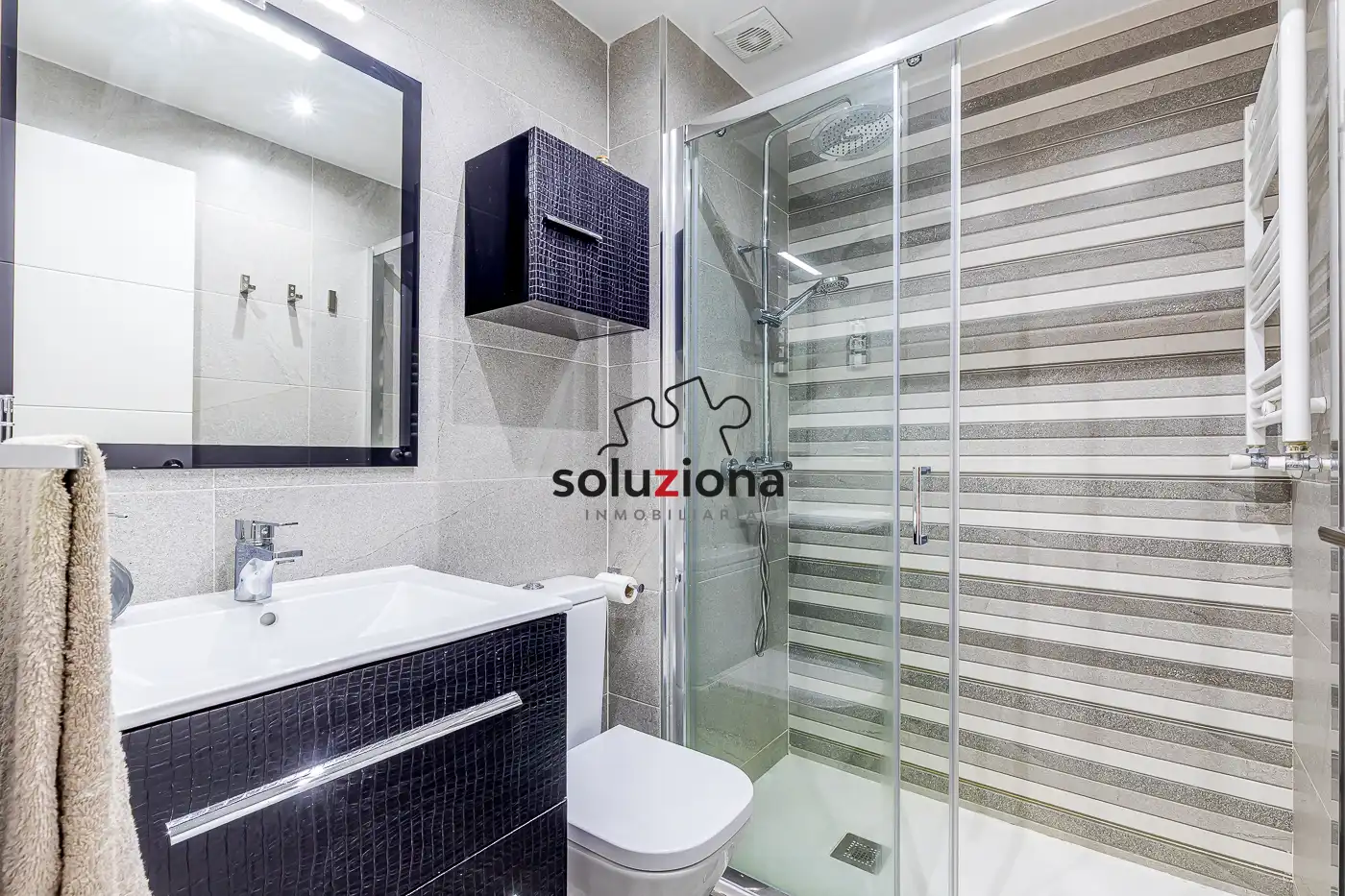 Baño de Piso en venta en Getafe con Aire acondicionado, Calefacción y Terraza