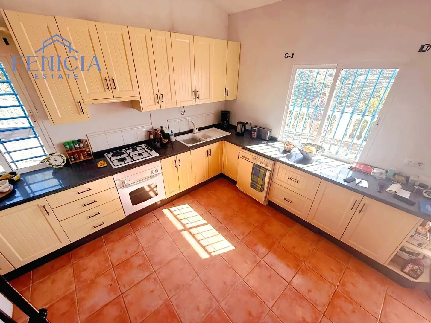 Cocina de Casa o chalet en venta en Almuñécar con Terraza, Trastero y Piscina