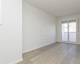 Bedroom of Flat for sale in  Barcelona Capital  with Air Conditioner, Heating and Balcony