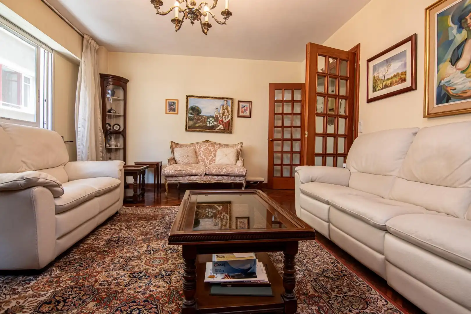 Sala d'estar de Pis en venda en A Coruña Capital  amb Calefacció, Parquet i Traster