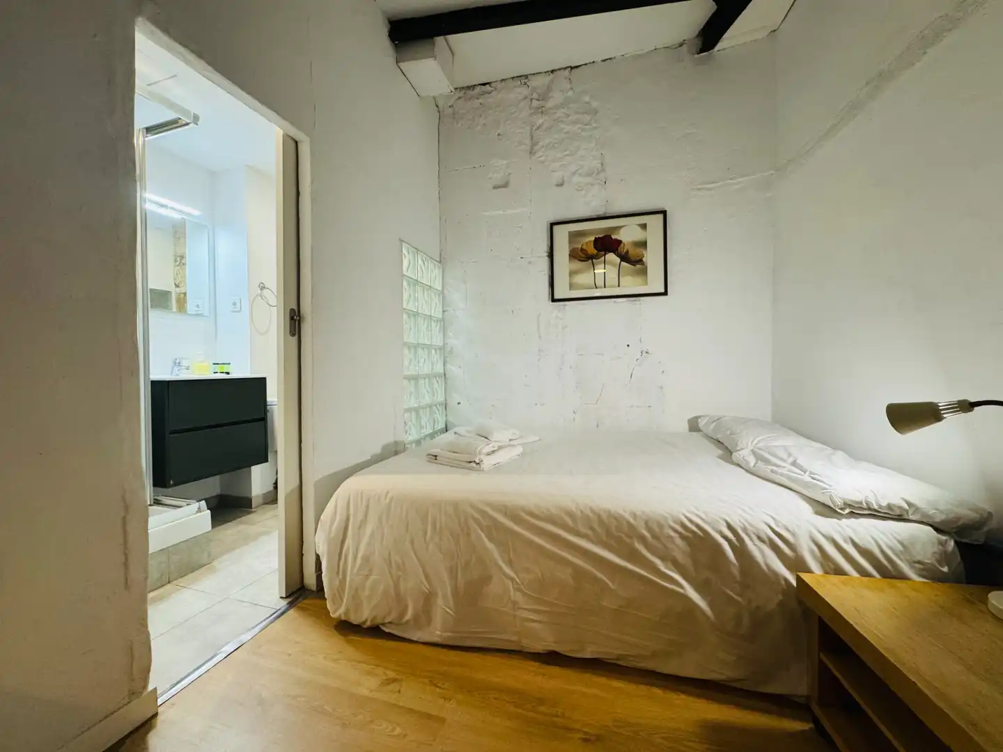 Dormitori de Estudi de lloguer en Barcelona amb Aire condicionat, Parquet i Moblat