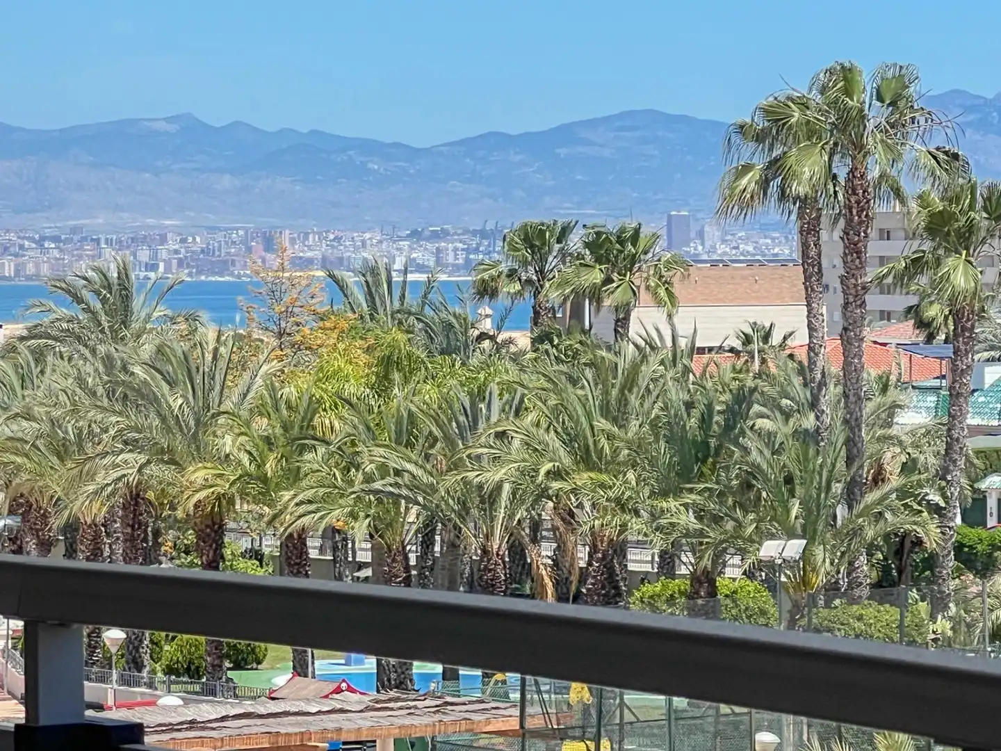 Apartamento con terraza en alquiler en Calle GRAN VIA 17, imagen 13