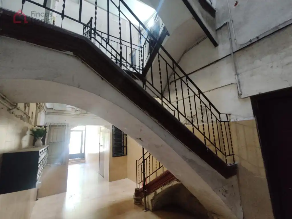 Piso en venta en Barcelona con Balcón y Internet