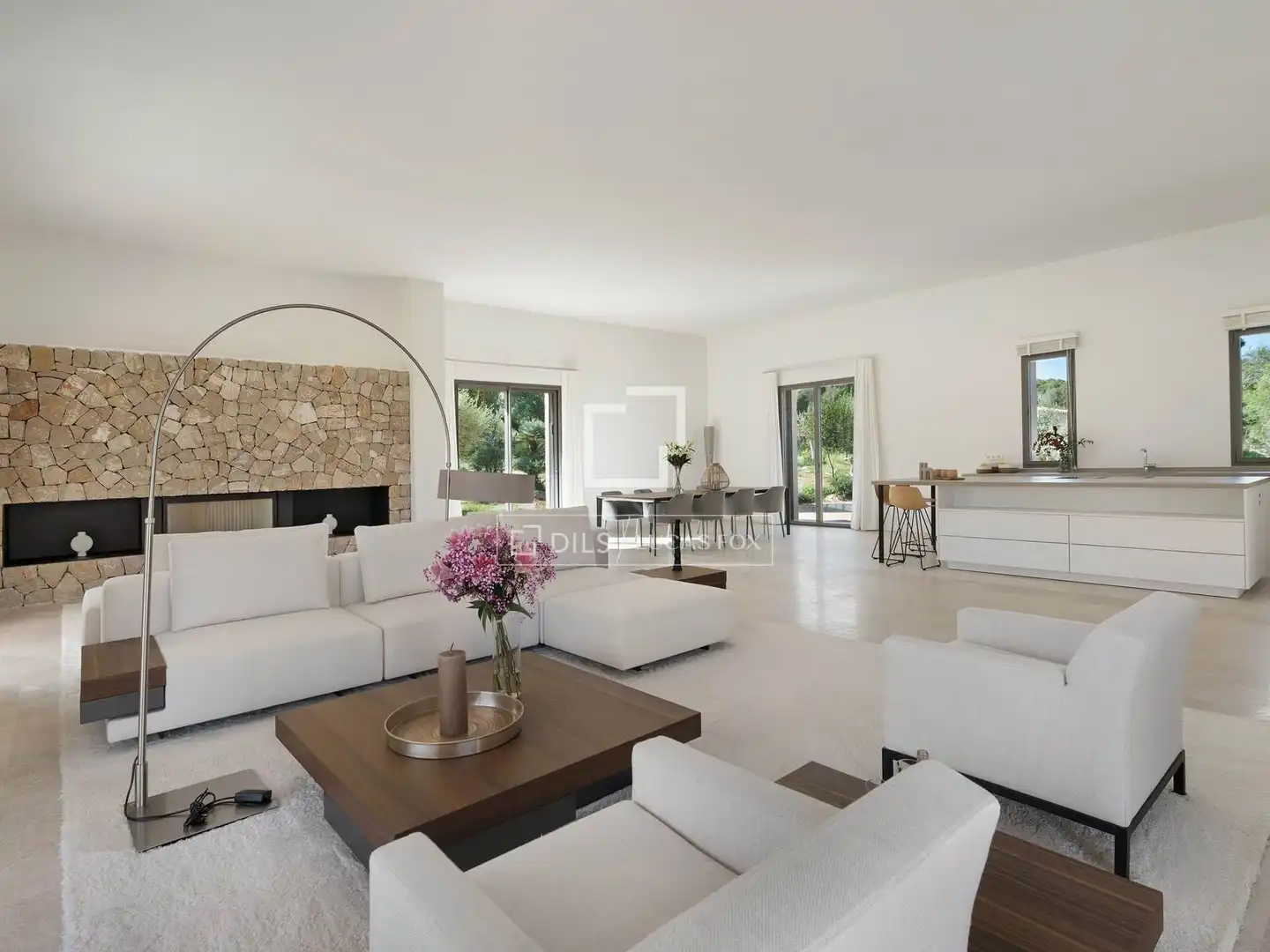 Sala de estar de Finca rústica en venta en Capdepera con Aire acondicionado, Calefacción y Jardín privado