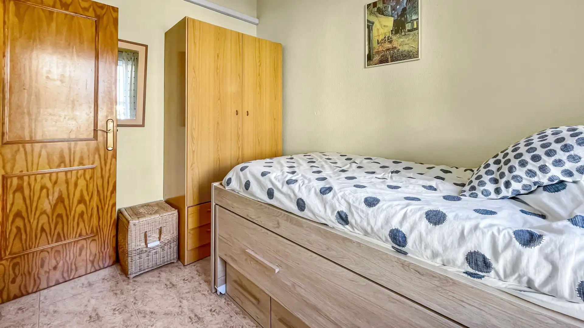 Habitación de Planta baja en venta en Orihuela con Aire acondicionado, Terraza y Piscina