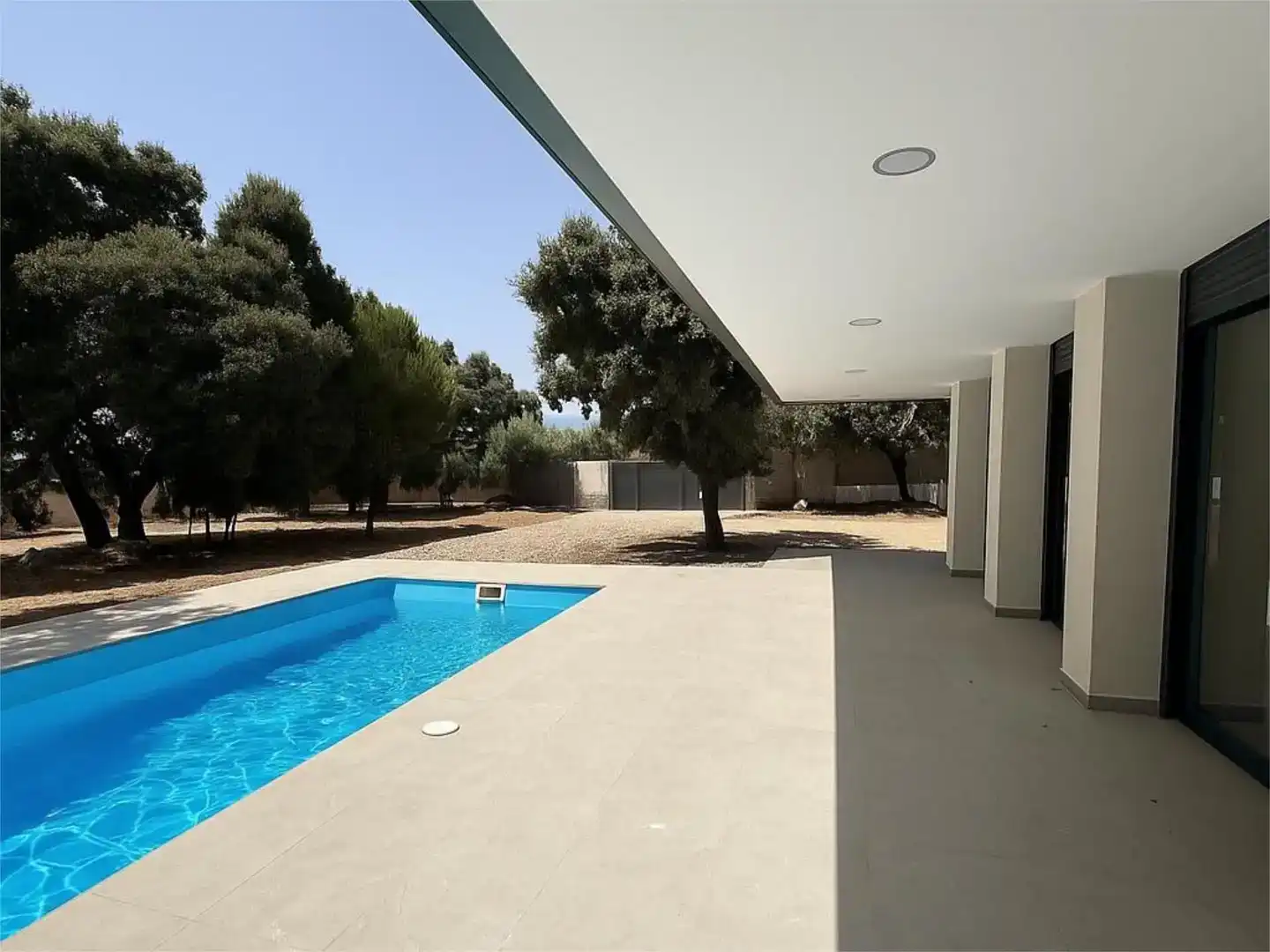 Piscina de Casa o xalet en venda en Valdemorillo amb Jardí privat, Traster i Piscina