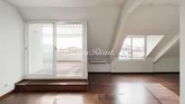 Bedroom of Attic for sale in  Barcelona Capital  with Air Conditioner, Heating and Terrace