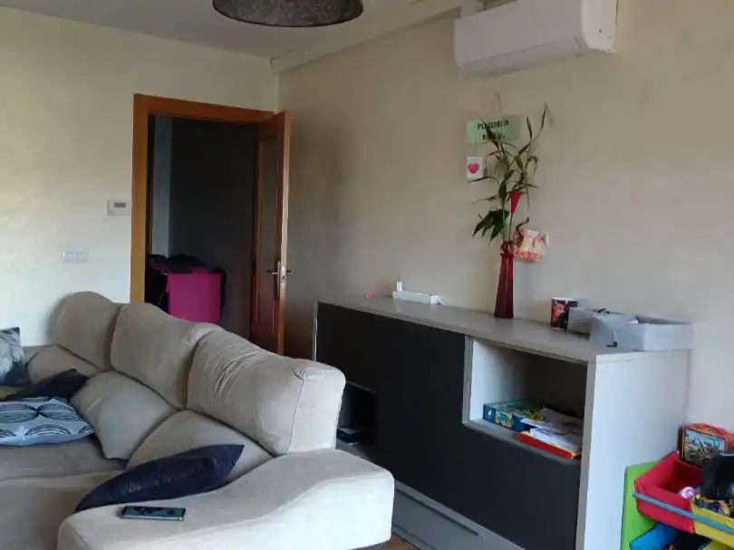 Sala d'estar de Casa adosada en venda en Arcos amb Aire condicionat, Calefacció i Jardí privat