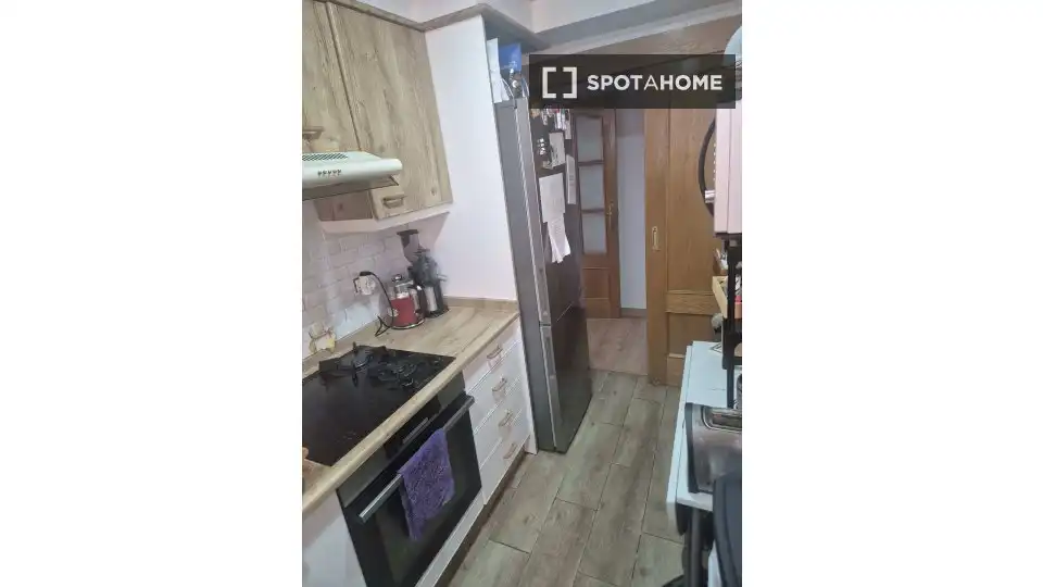 Cocina de Piso para compartir en Terrassa con Aire acondicionado, Terraza y Amueblado