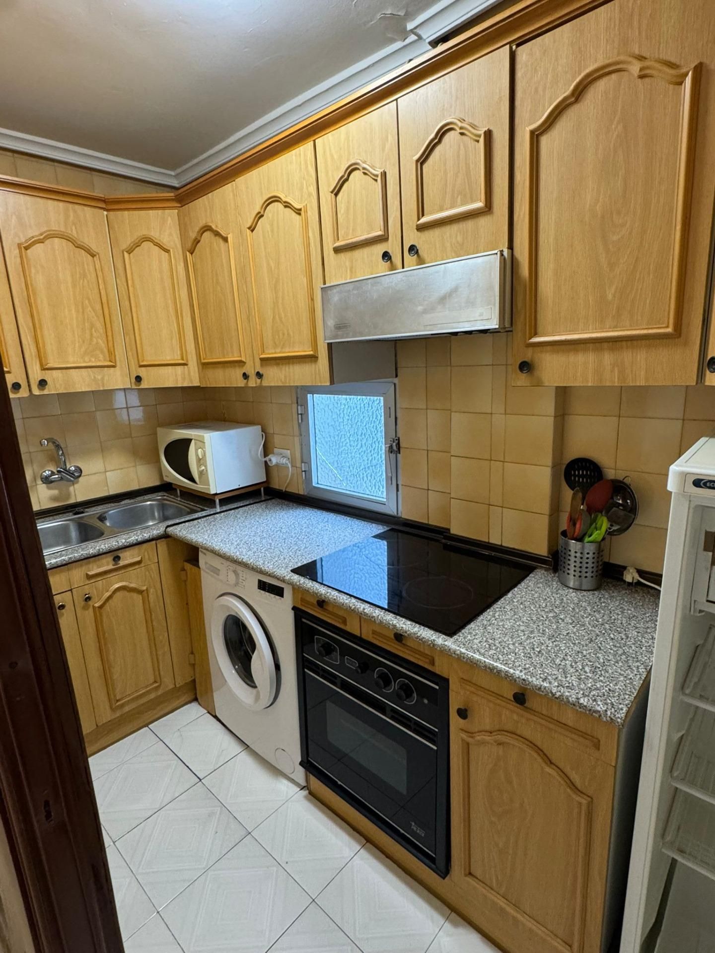 Kitchen of Flat to rent in Cáceres Capital  with Heating