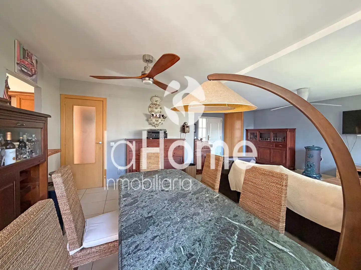 Wohnzimmer von Haus oder Chalet zum Verkauf in Paterna mit Klimaanlage, Heizung und Privatgarten