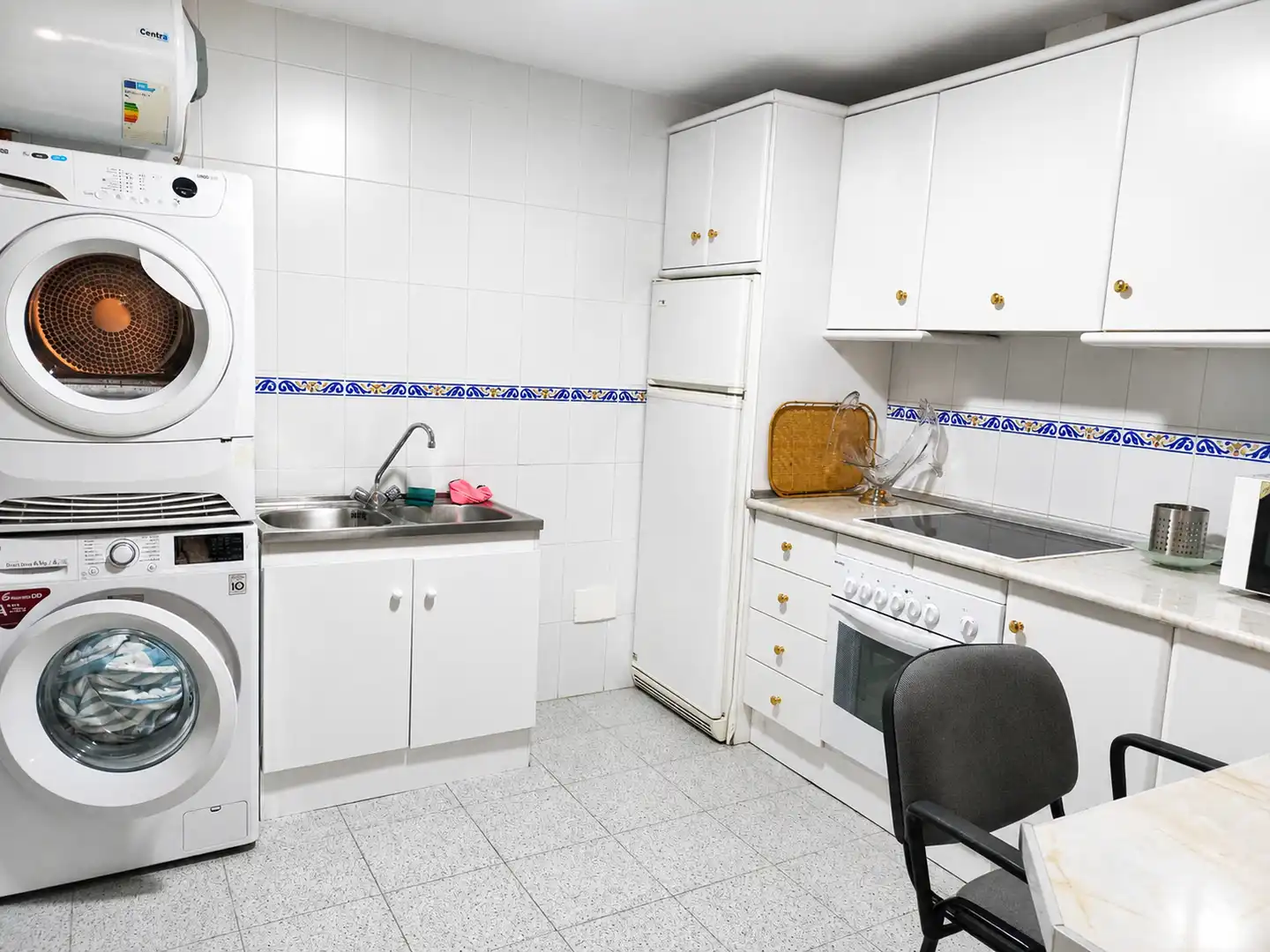 Kitchen of Flat for rent in Úbeda  with Air Conditioner, Furnished and Oven
