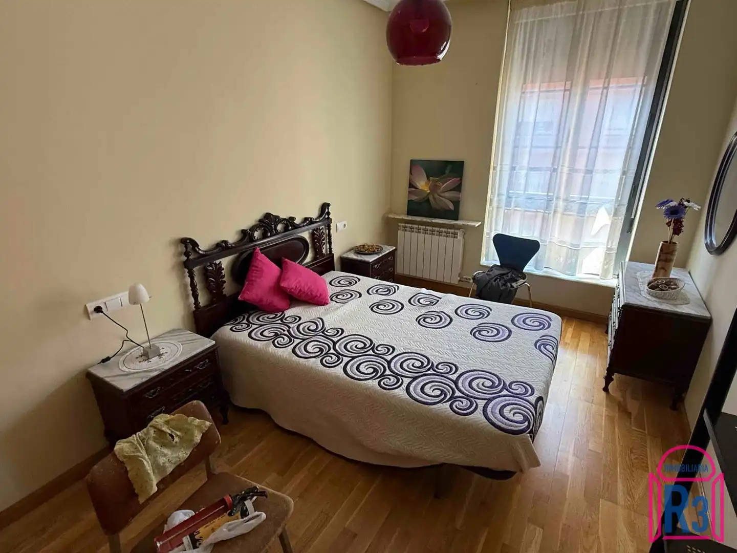 Habitación de Apartamento de alquiler en León Capital  con Calefacción, Terraza y Amueblado