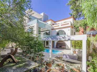 Casa con piscina in vendita a Les Corts
