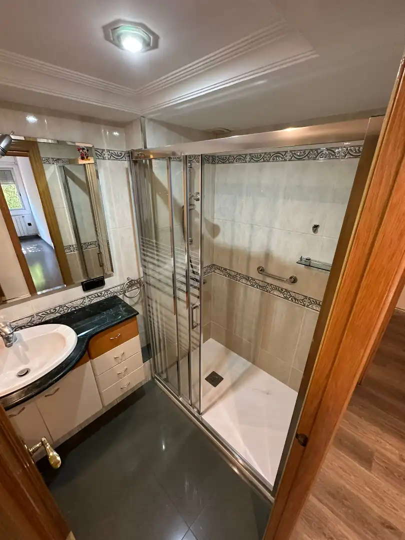 Badezimmer von Wohnung zum Verkauf in Granollers mit Heizung, Balkon und Alarm
