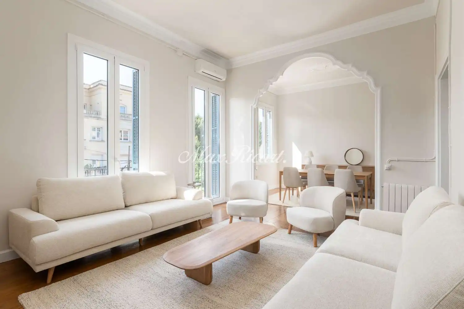 Living room of Flat for rent in Barcelona  with Air Conditioner, Heating and Swimming Pool