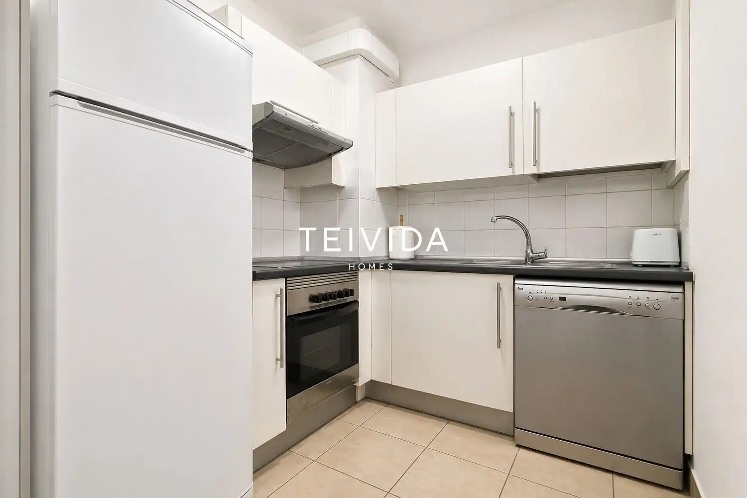Kitchen of Flat for sale in San Miguel de Abona  with Terrace, Storage room and Swimming Pool