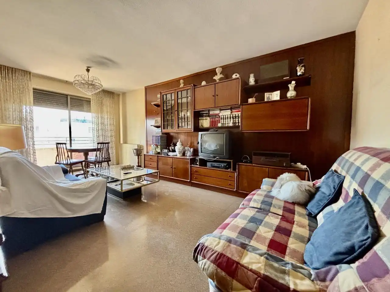 Living room of Flat for sale in Zaragoza  with Heating, Terrace and Storage room
