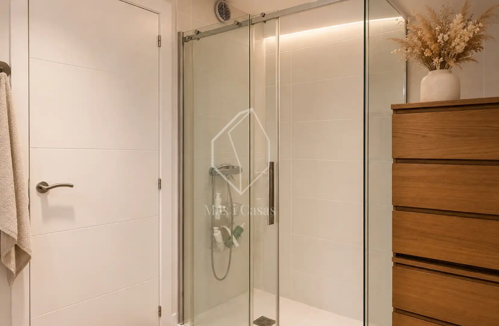 Bathroom of Detached homes for sale in L'Escala  with Air Conditioner, Heating and Private garden