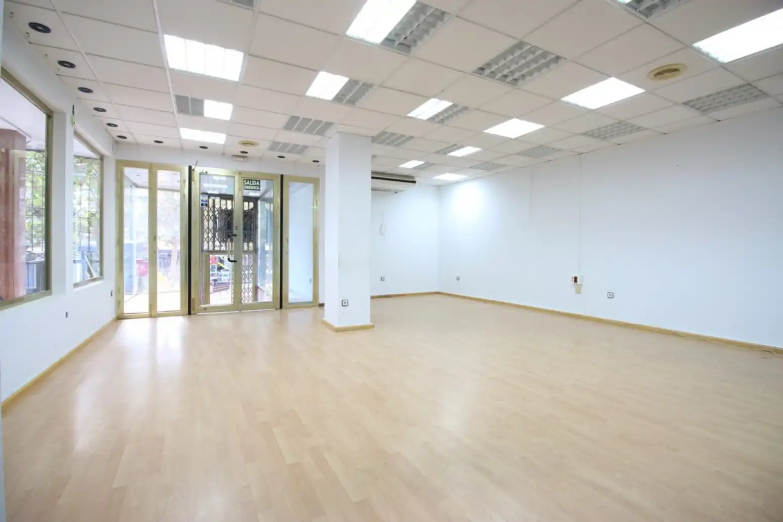 Local comercial en venda a Montijo, imagen 5