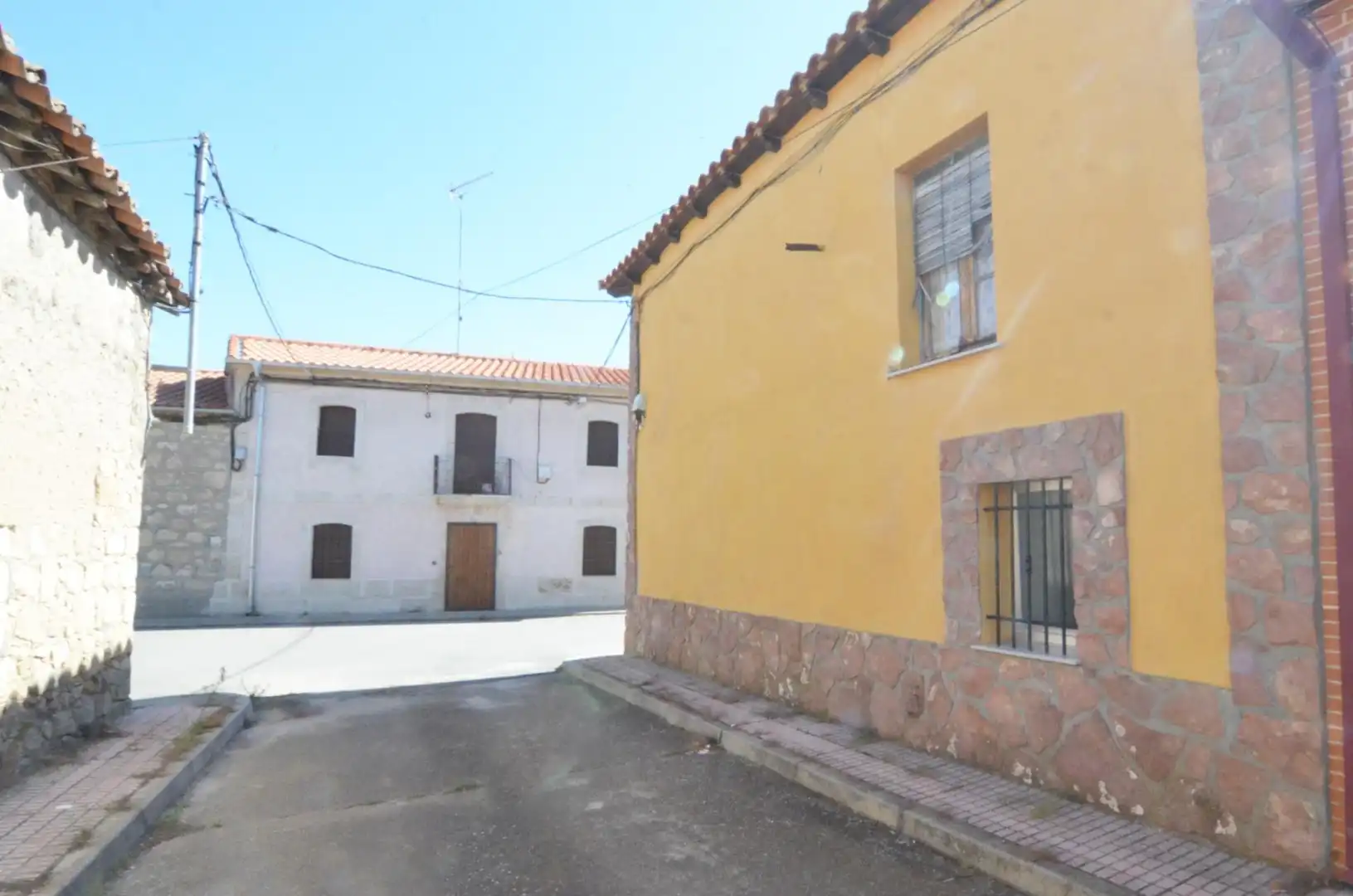 Außenansicht von Country house zum Verkauf in Calzada de Valdunciel