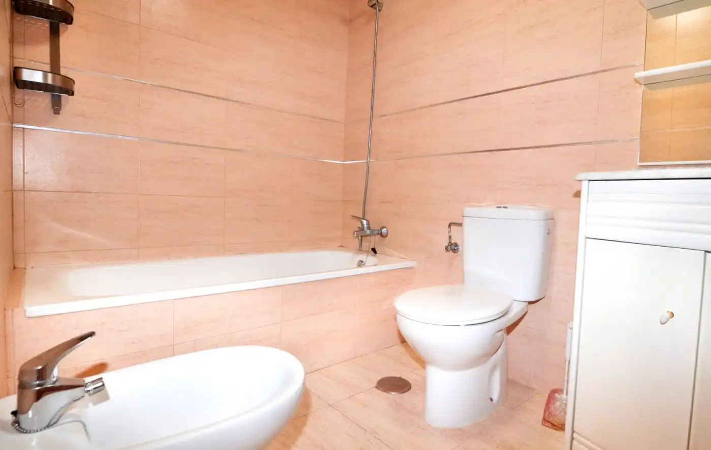 Baño de Piso en venta en Encinas de Abajo con Calefacción, Parquet y Terraza